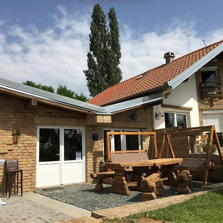 Matanovi Dvori Villa Bród Kültér fotó