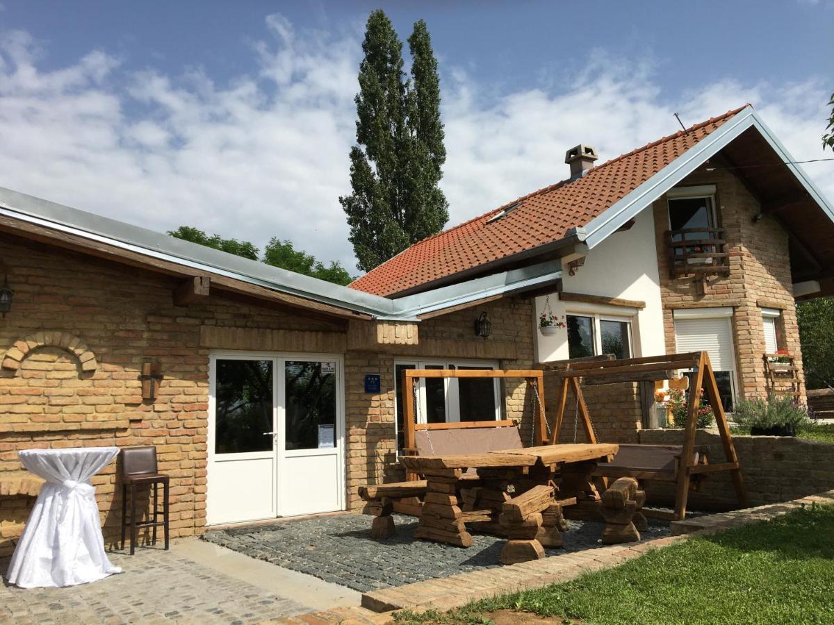 Matanovi Dvori Villa Bród Kültér fotó