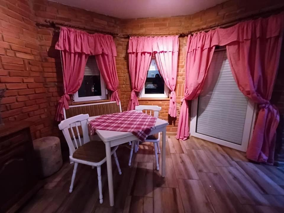 Matanovi Dvori Villa Bród Kültér fotó