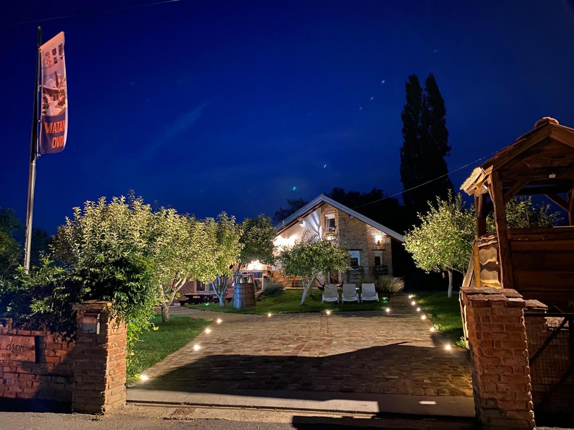 Matanovi Dvori Villa Bród Kültér fotó