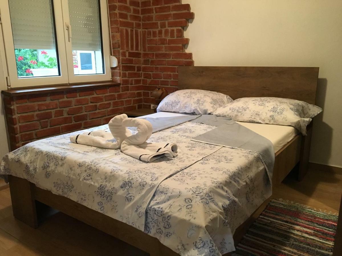 Matanovi Dvori Villa Bród Kültér fotó