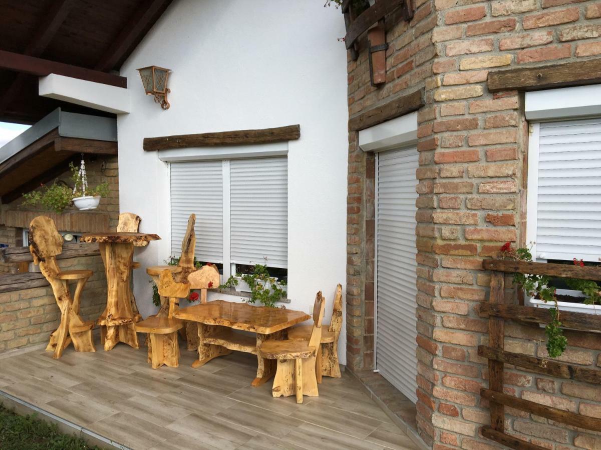 Matanovi Dvori Villa Bród Kültér fotó